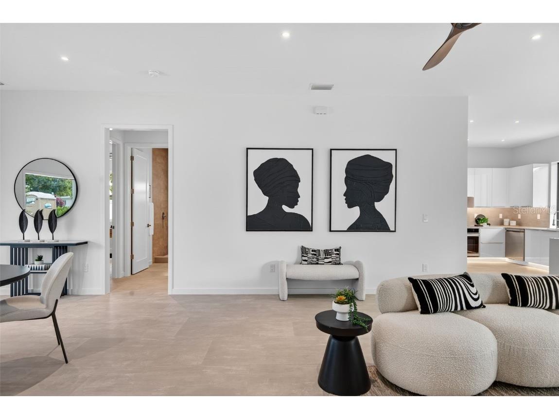 2306 Valencia Drive Sarasota FL 34239 A4670909 image9