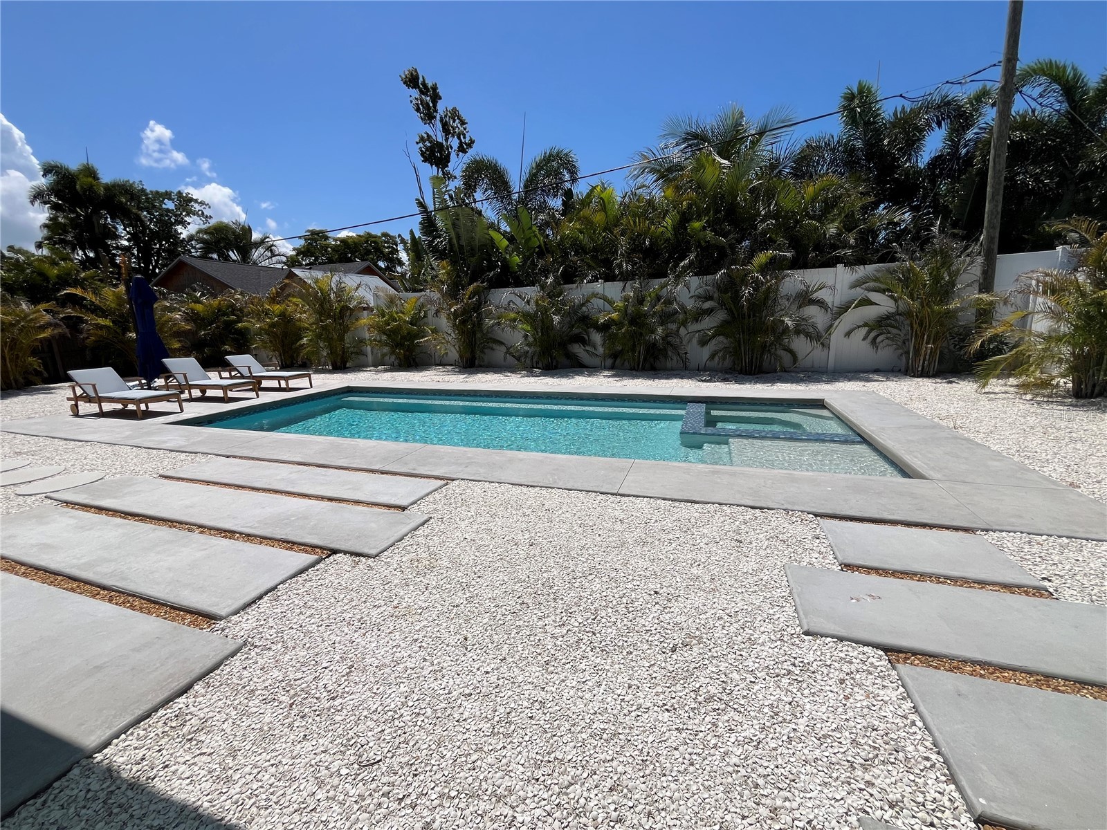 2306 Valencia Drive Sarasota FL 34239 A4691100 image2