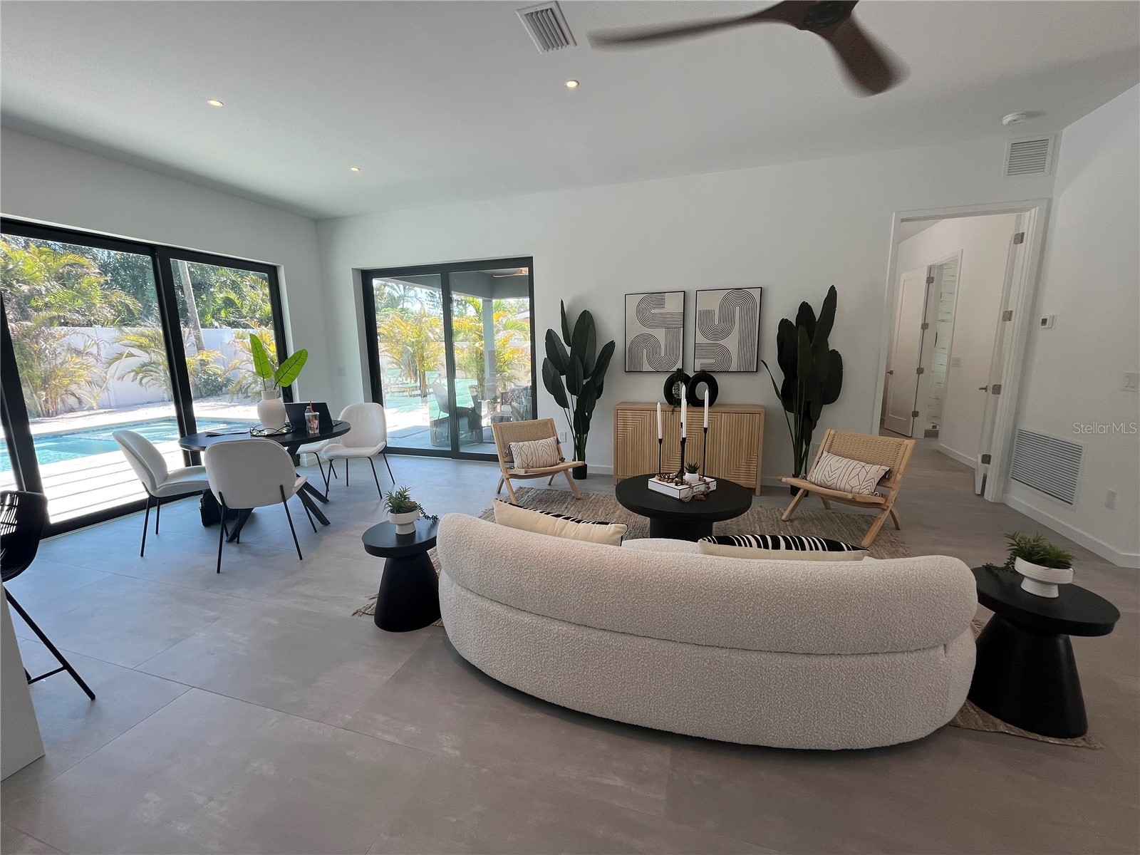 2306 Valencia Drive Sarasota FL 34239 A4691100 image39