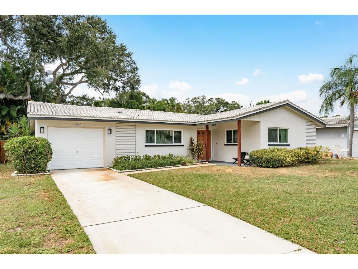 2307 Black Oak Lane Clearwater FL 33763 TB8432571 image1