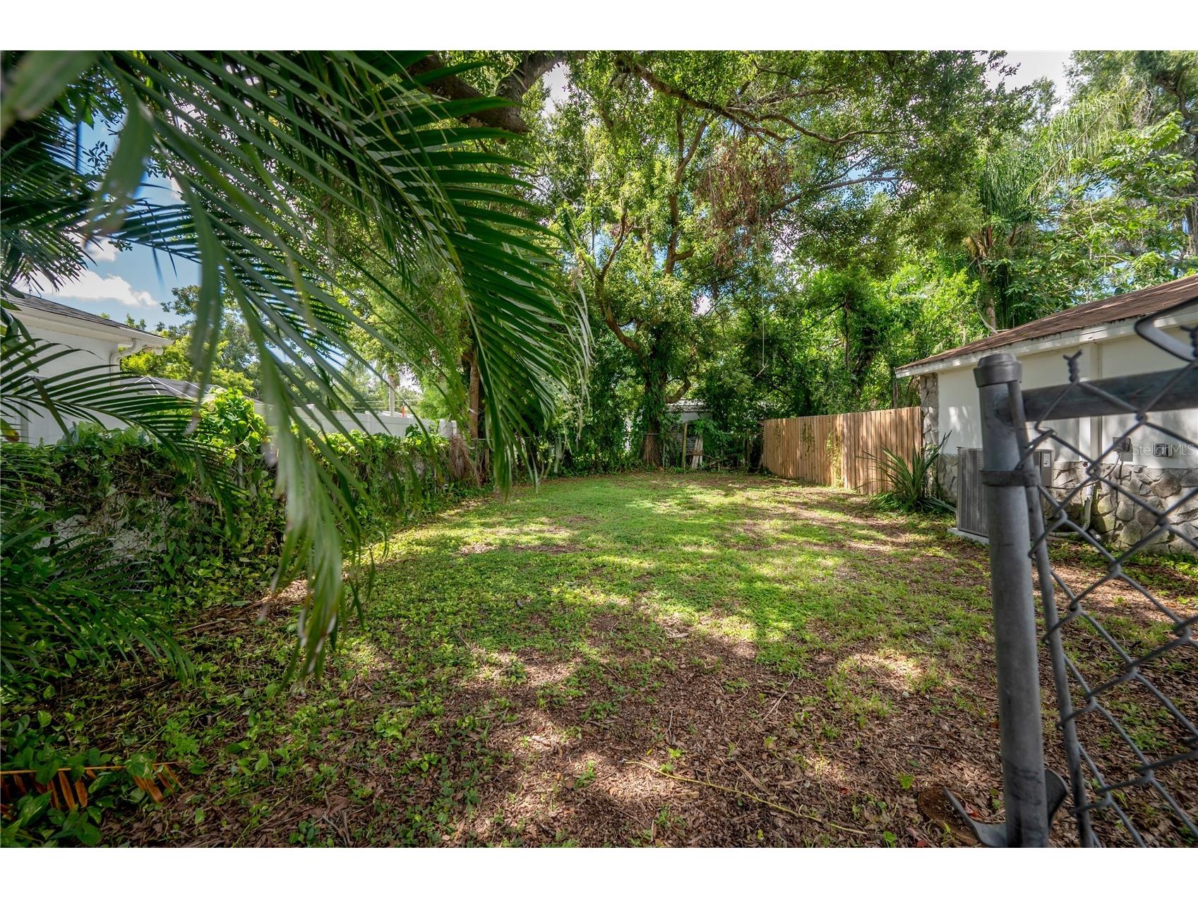 2307 E Osborne Avenue Tampa FL 33610 TB8497169 image19