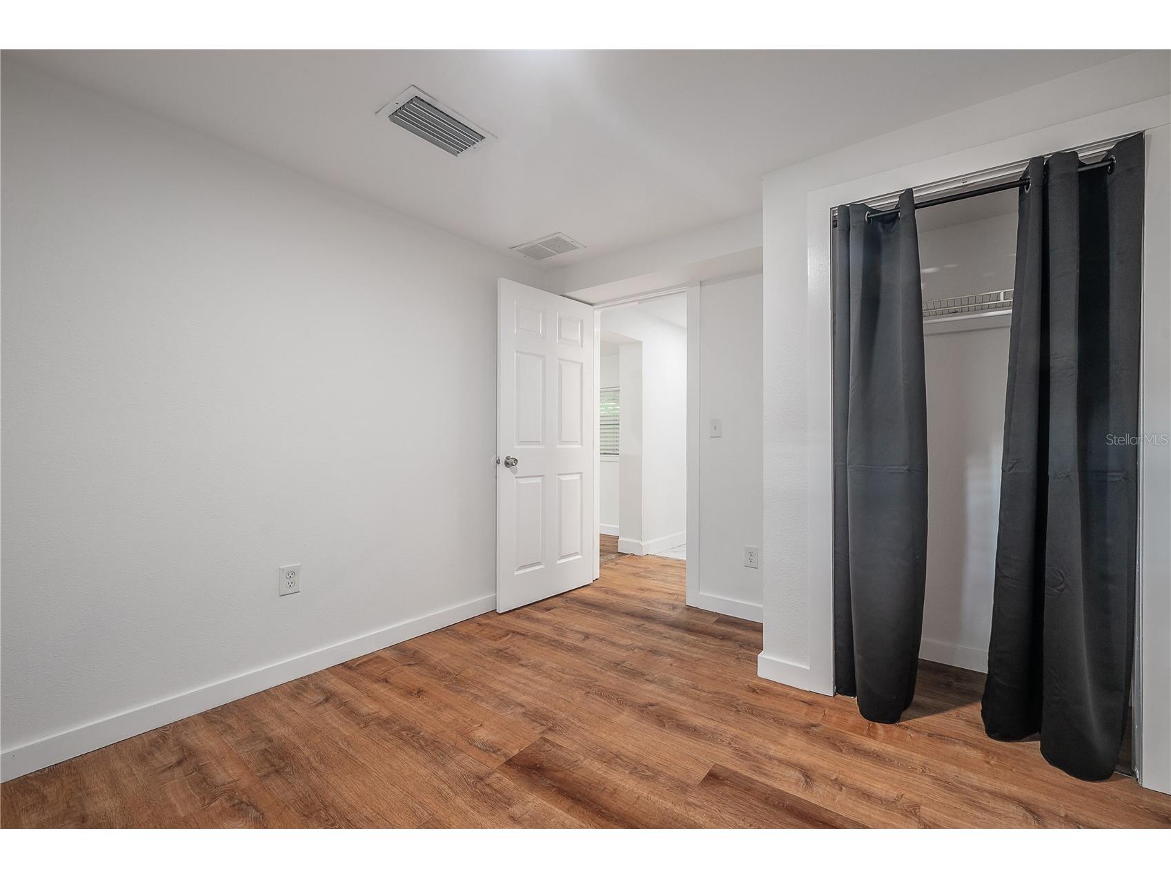 2307 E Osborne Avenue Tampa FL 33610 TB8497169 image27