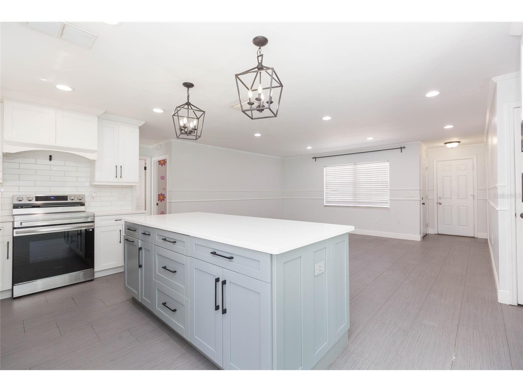 2307 Lincoln Court Brandon FL 33510 TB8481630 image12