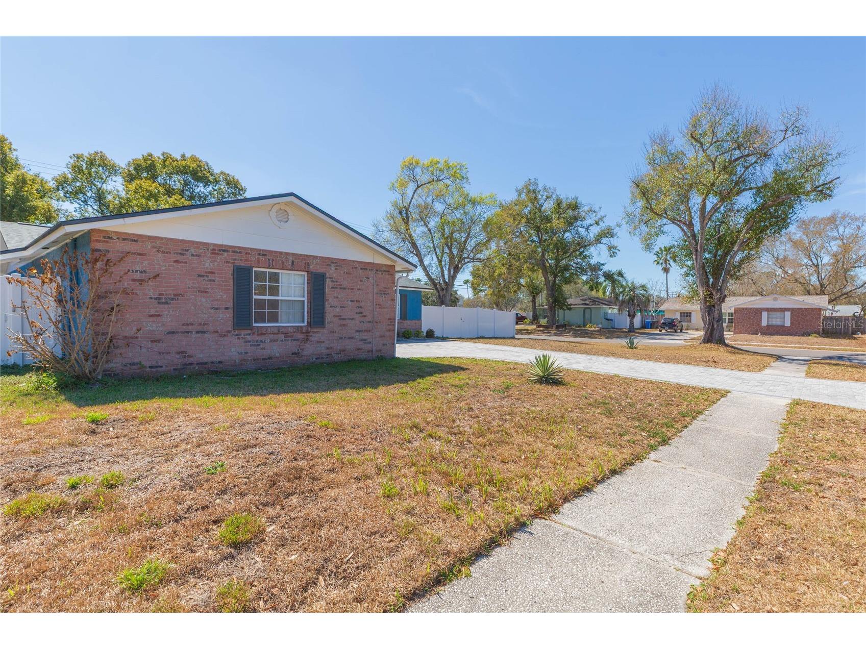 2307 Lincoln Court Brandon FL 33510 TB8481630 image3