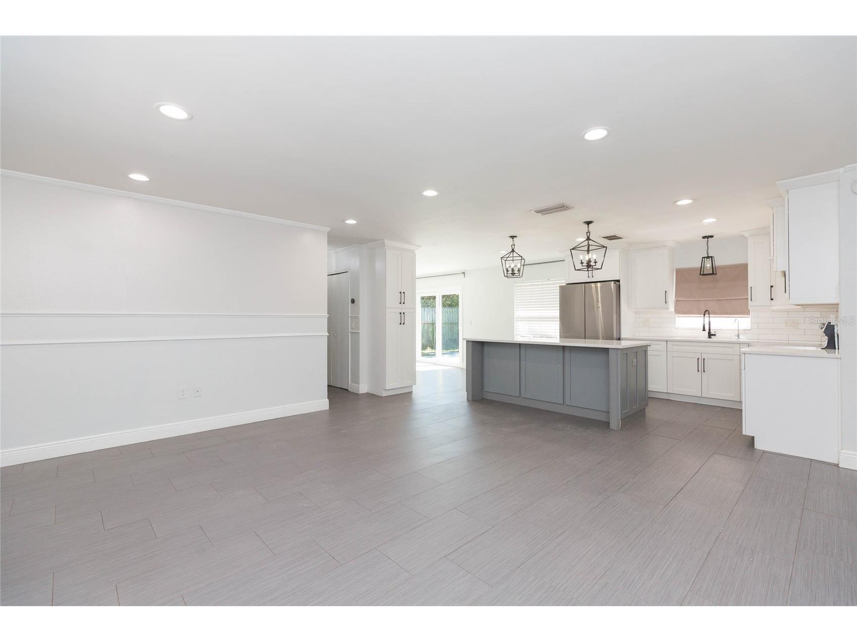 2307 Lincoln Court Brandon FL 33510 TB8481630 image7