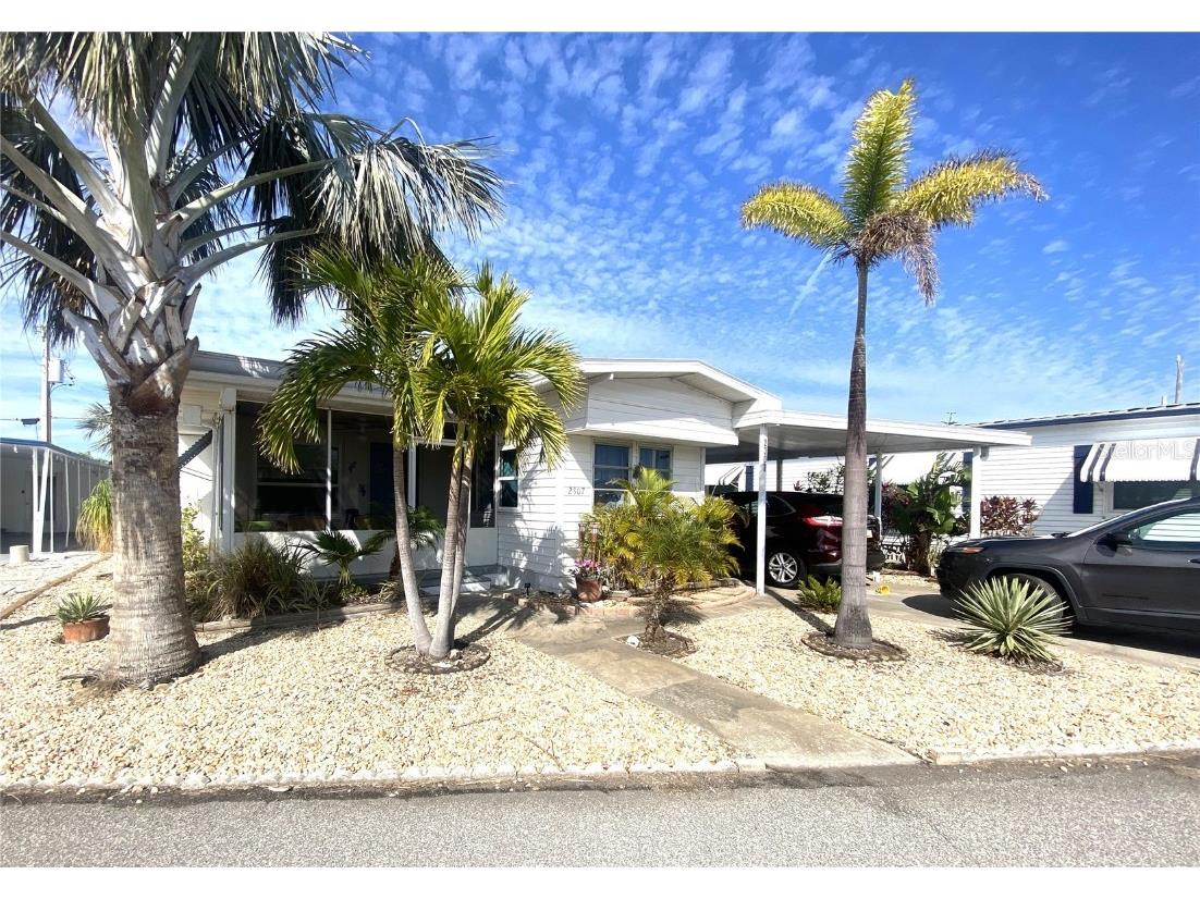 2307 New York Avenue Bradenton FL 34207 - SARASOTA BAY A4635018 image1
