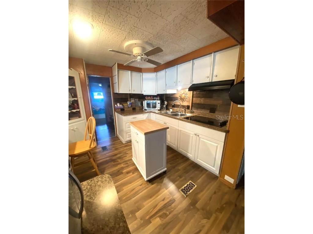 2307 New York Avenue Bradenton FL 34207 - SARASOTA BAY A4635018 image9