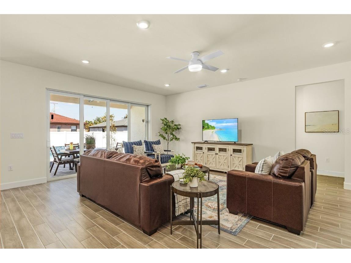 2307 SW 18th Street Cape Coral FL 33991 A4672691 image18