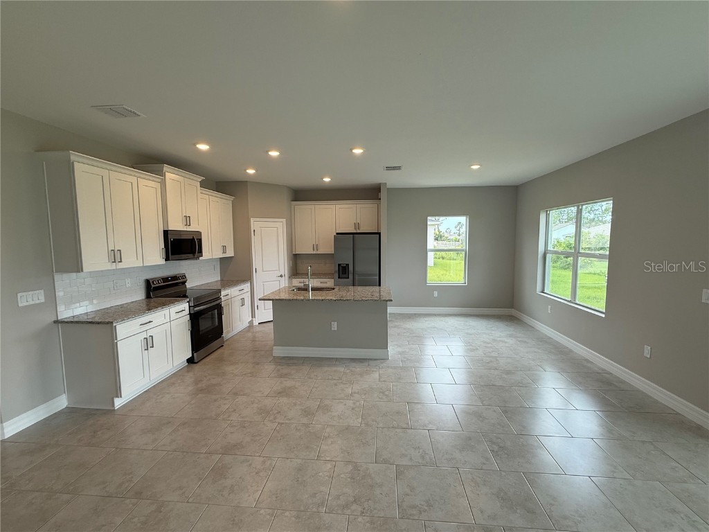 2307 Zuyder Terrace North Port FL 34286 A4672954 image8