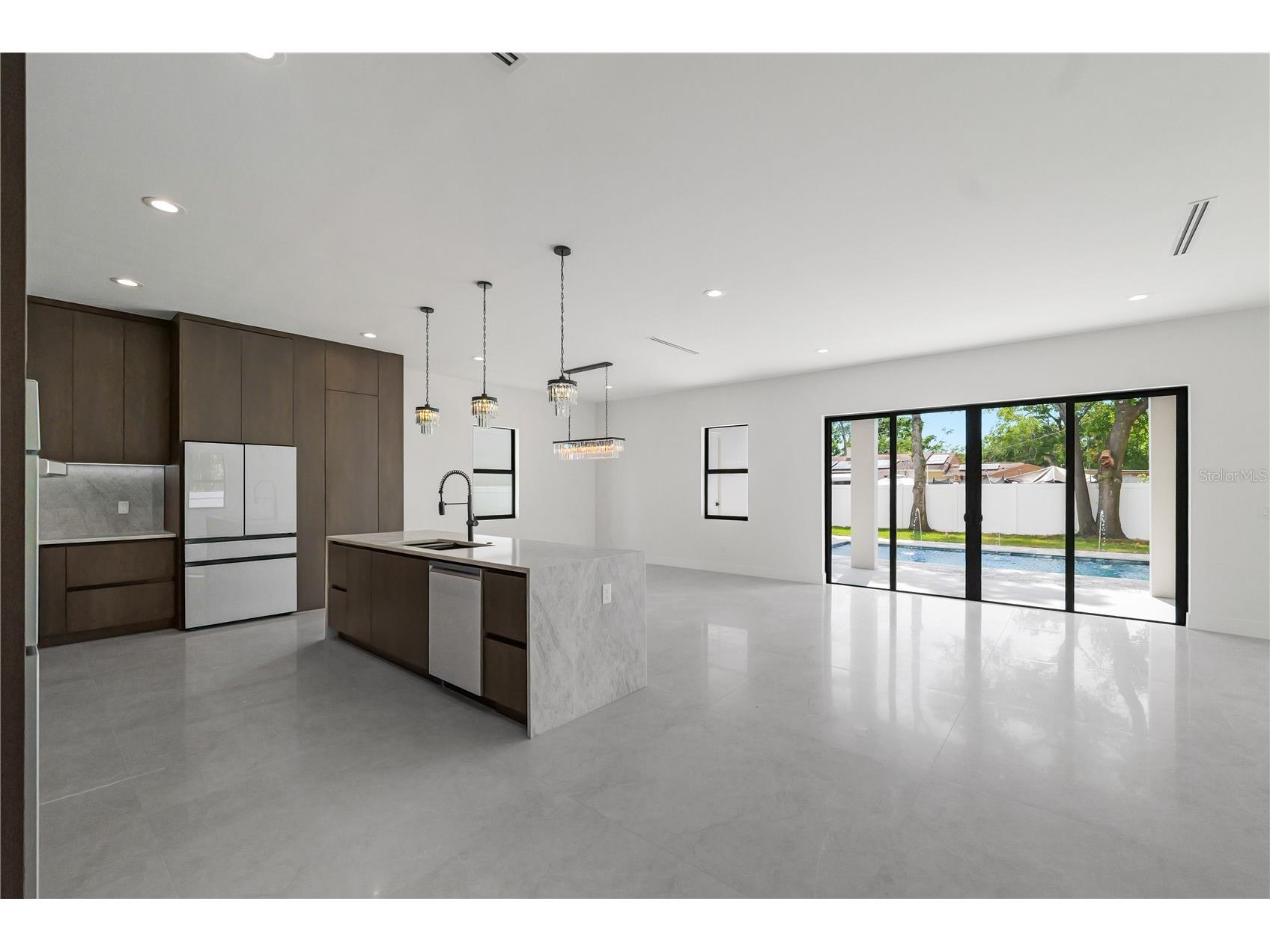 2308 1/2 N Elcoe Drive Tampa FL 33603 TB8501953 image12