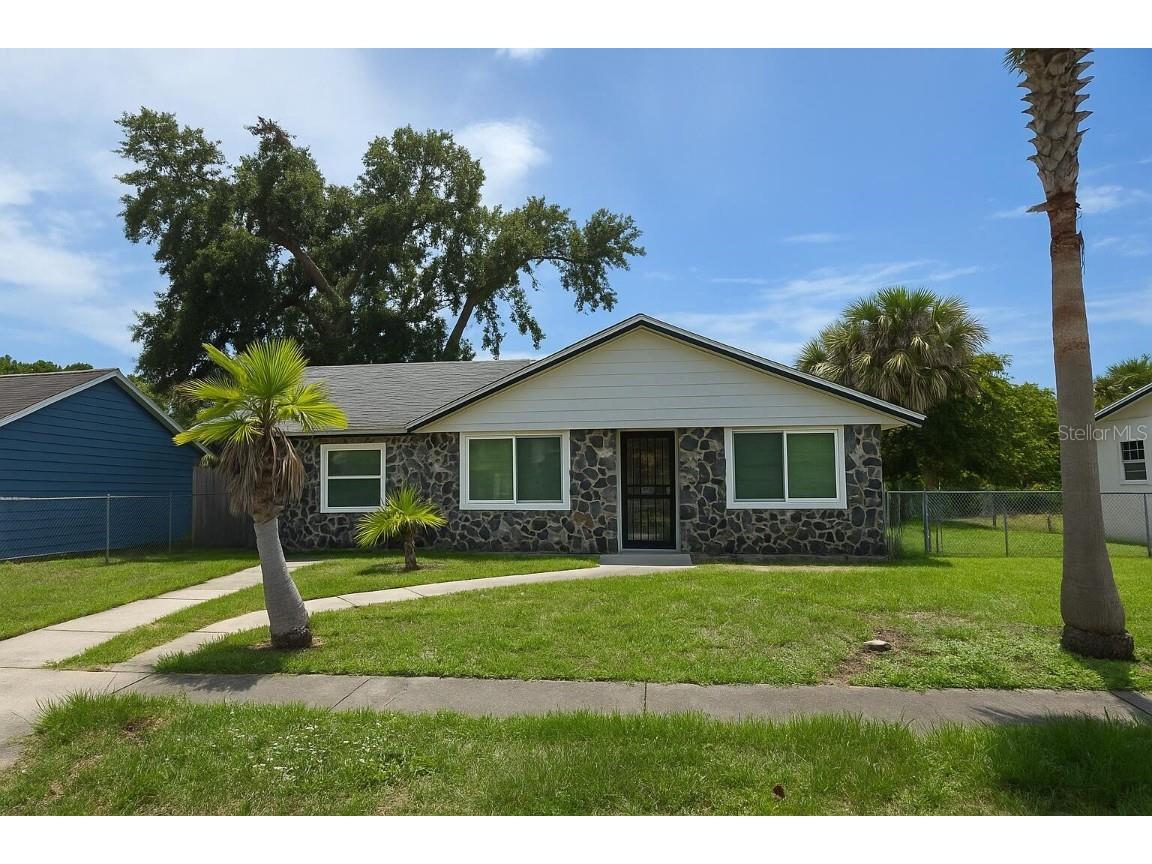 2308 18th Street E Bradenton FL 34208 O6319478 image1