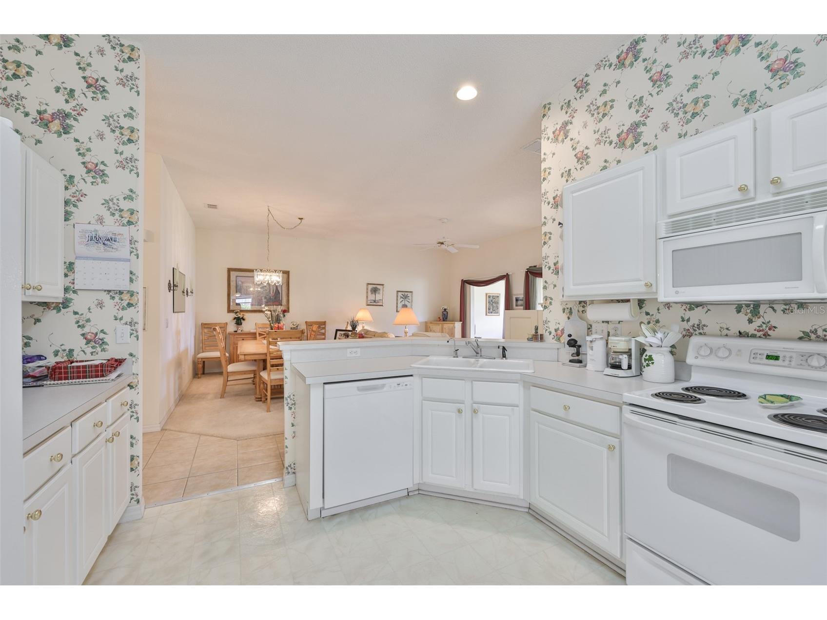2308 Brookfield Greens Circle Sun City Center FL 33573 TB8483925 image16