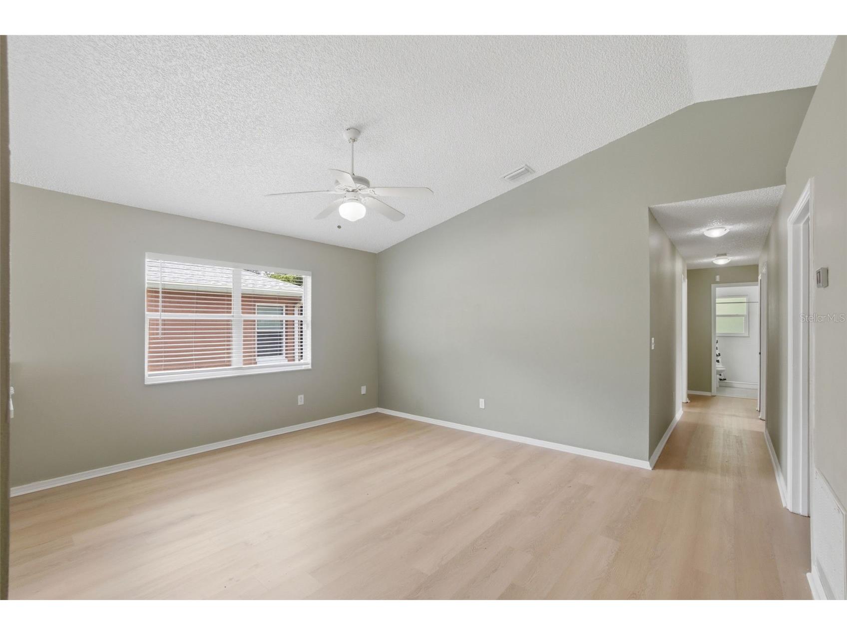 2308 Donegan Place Orlando FL 32826 V4948824 image3