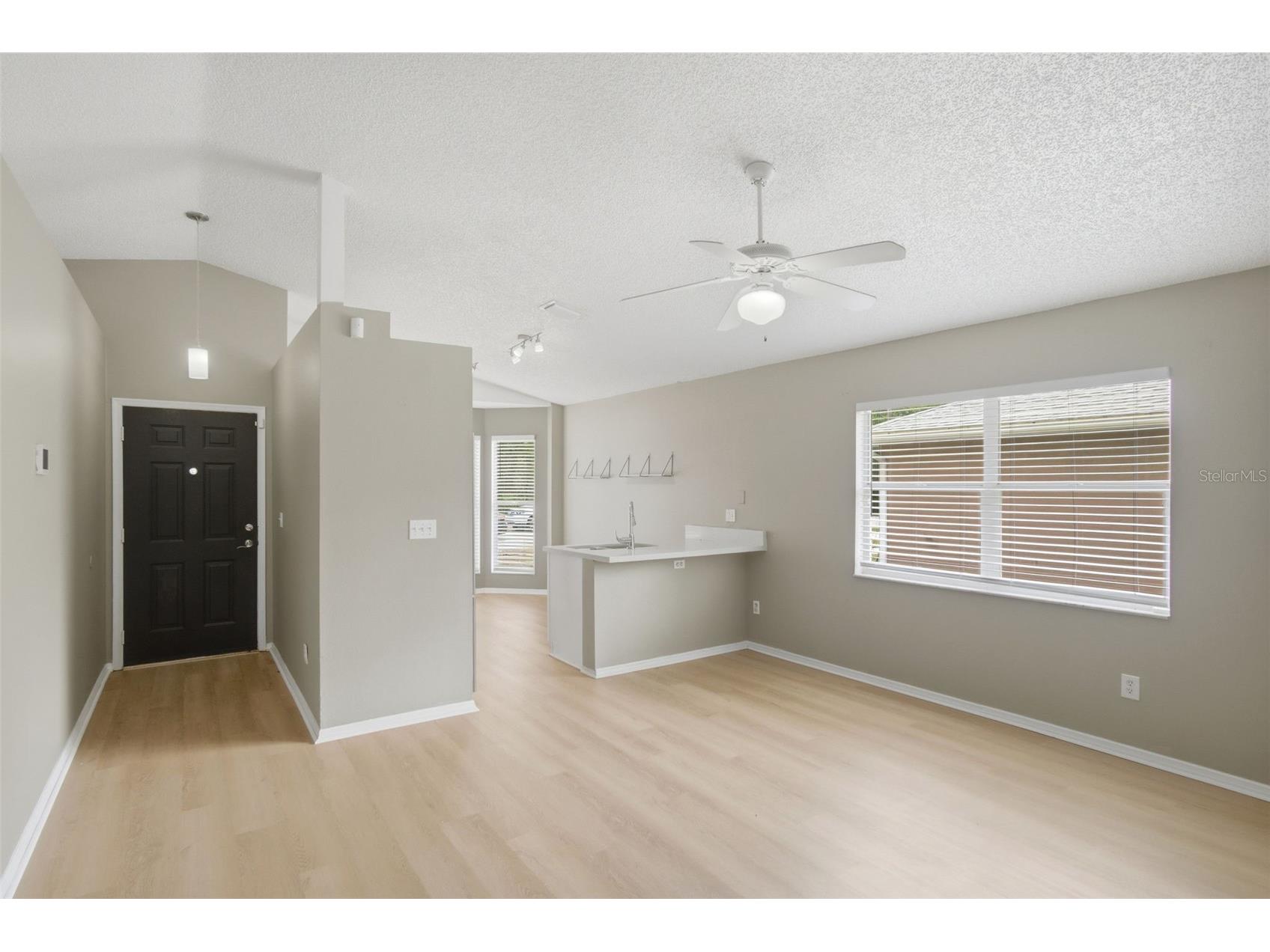 2308 Donegan Place Orlando FL 32826 V4948824 image4