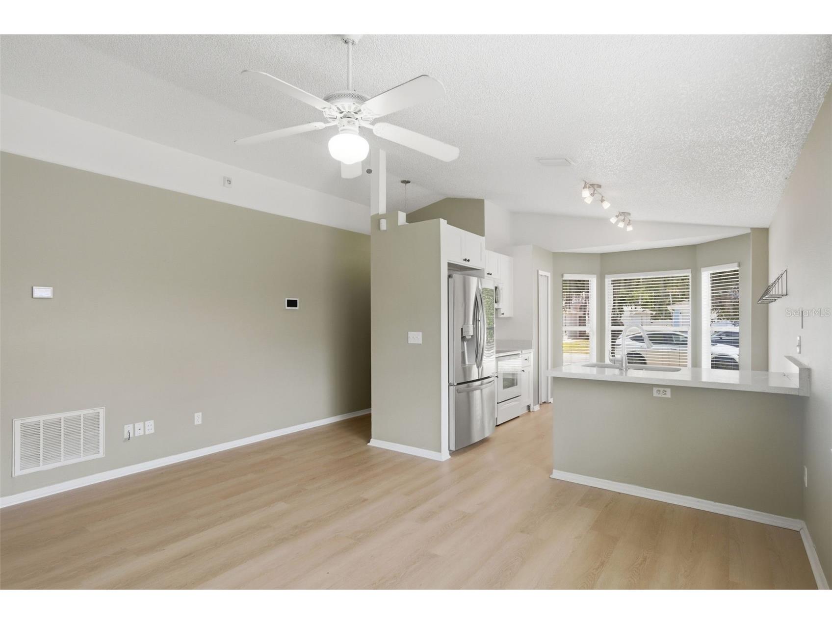 2308 Donegan Place Orlando FL 32826 V4948824 image5