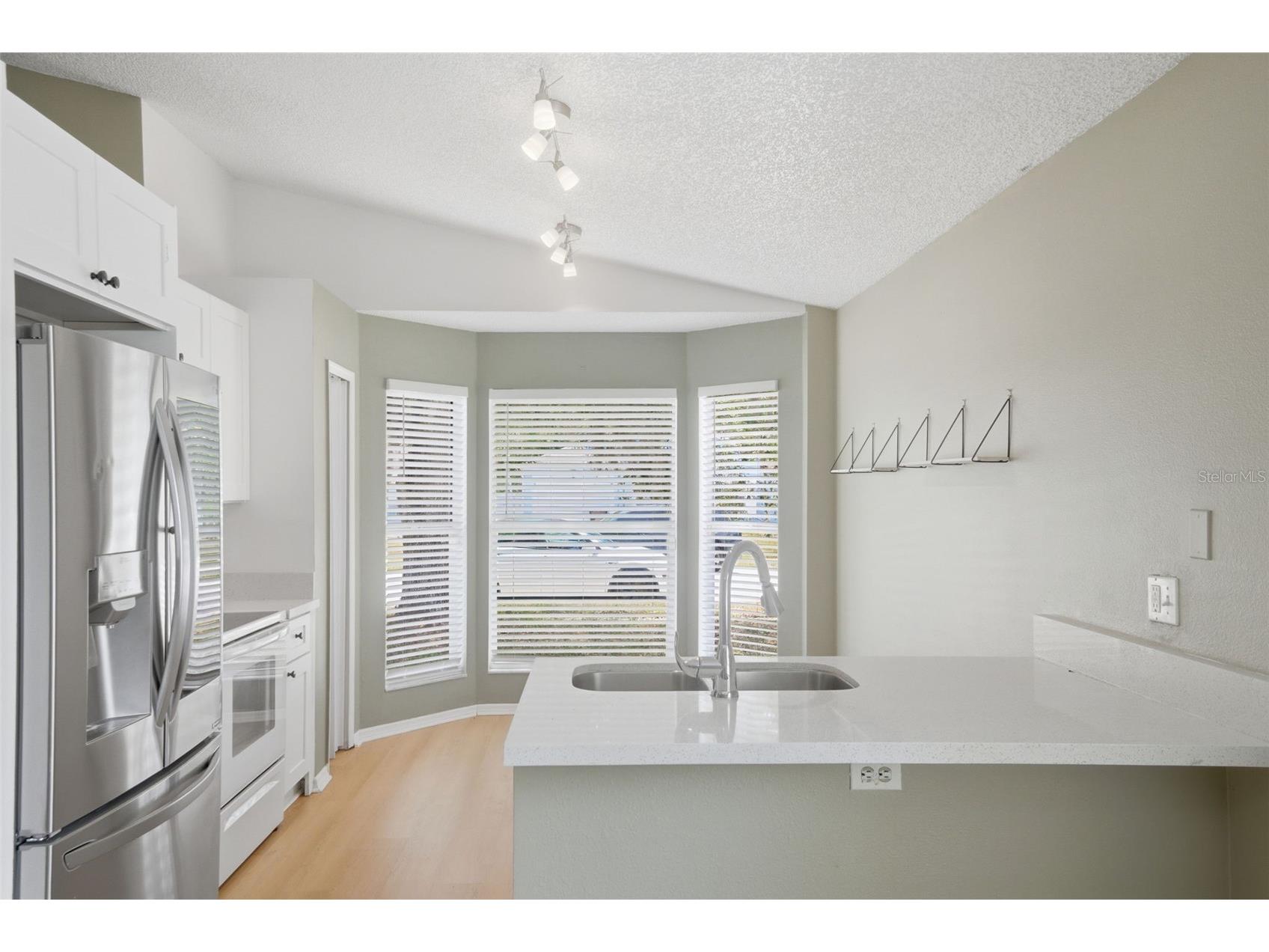 2308 Donegan Place Orlando FL 32826 V4948824 image6