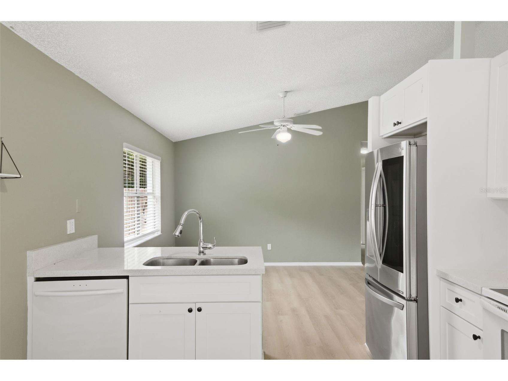 2308 Donegan Place Orlando FL 32826 V4948824 image8