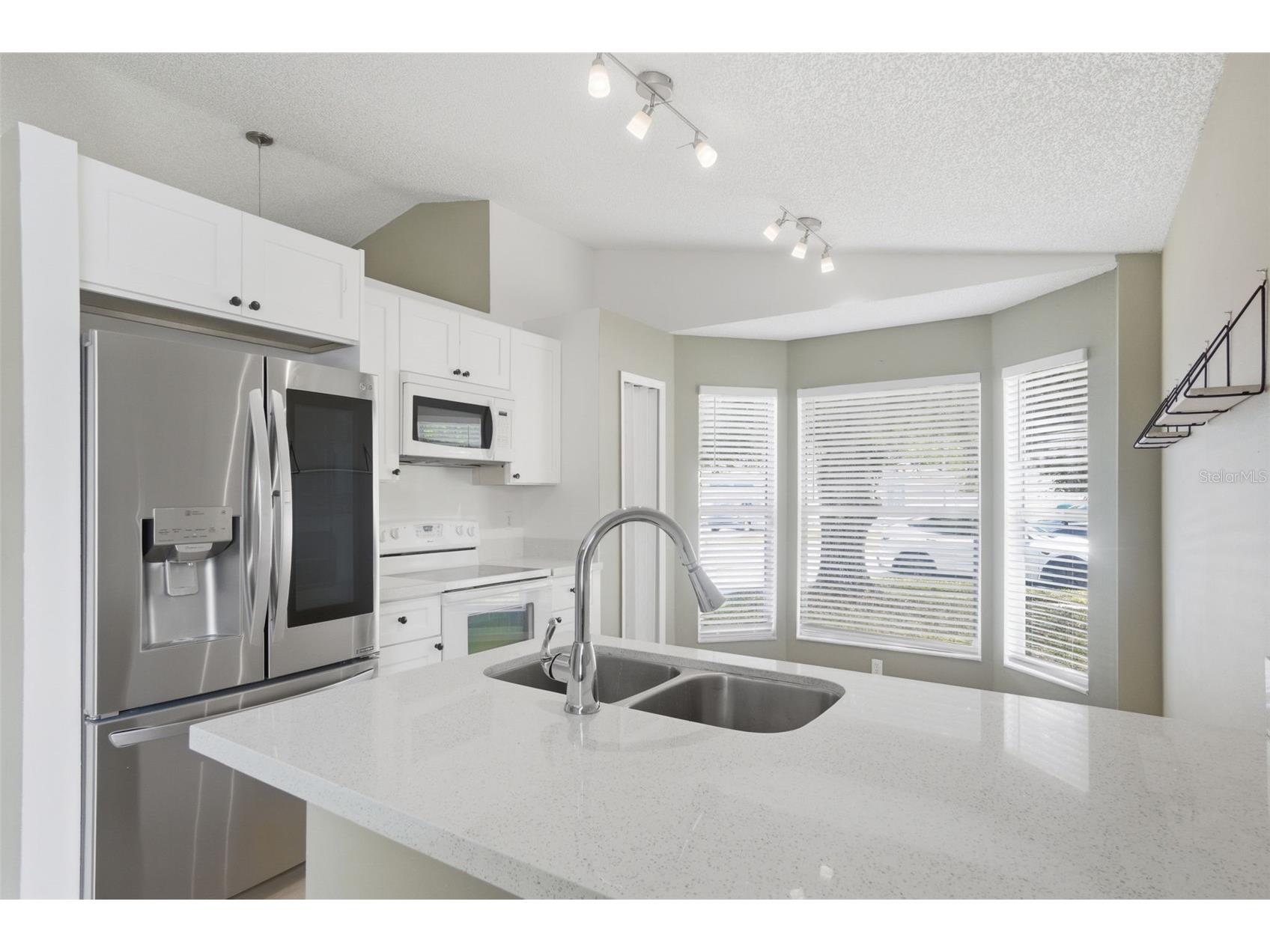 2308 Donegan Place Orlando FL 32826 V4948824 image9