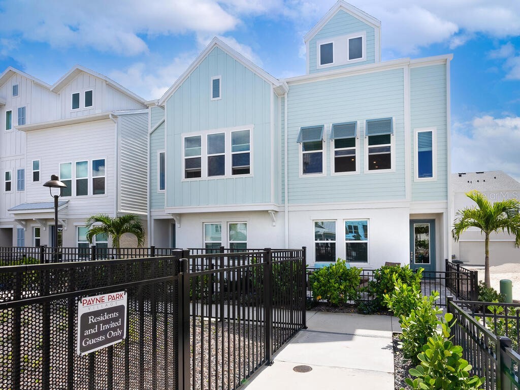 2308 Lindstrom Street Sarasota FL 34237 A4627152 image1