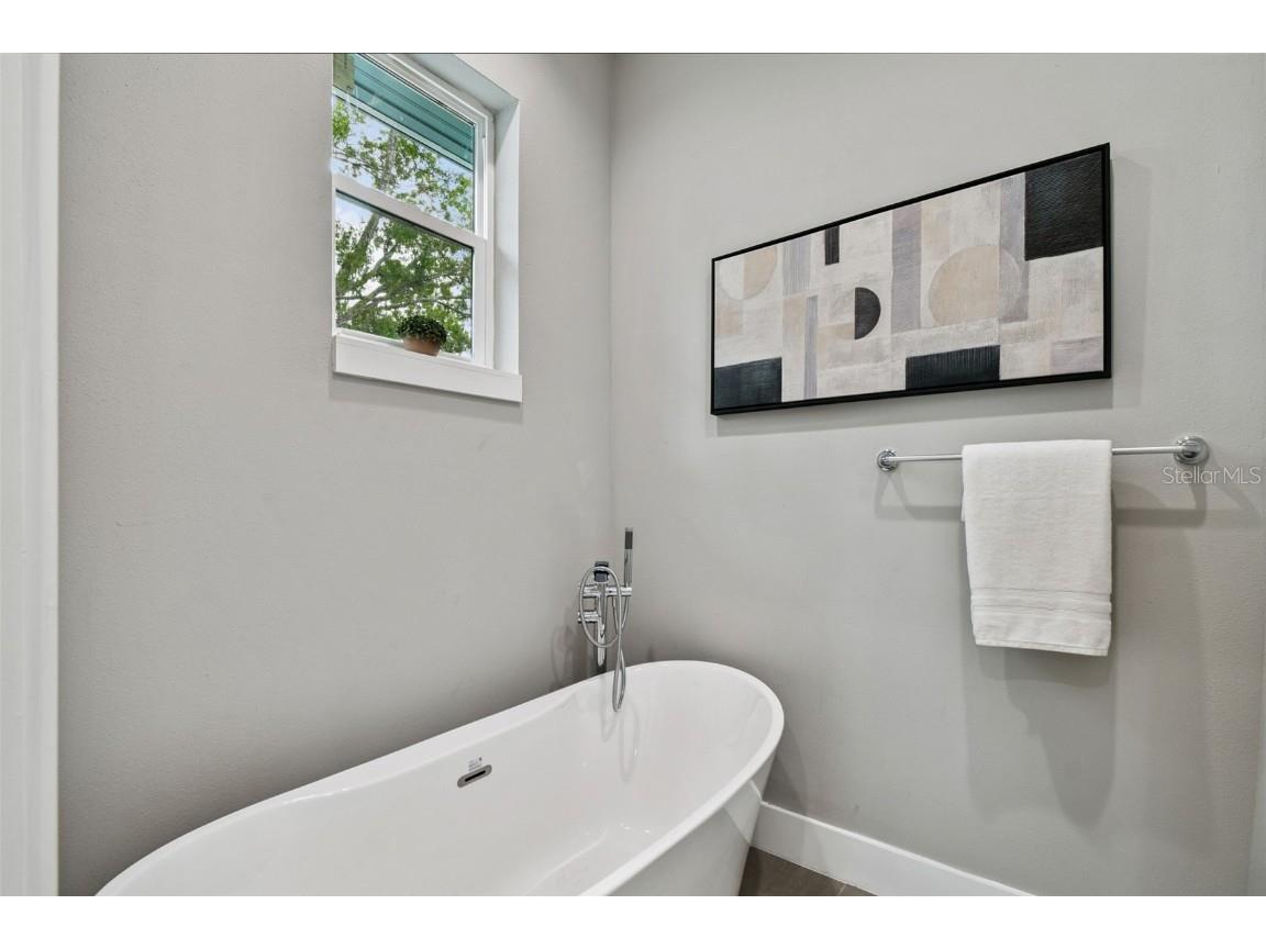 2308 N 13th Street Tampa FL 33605 TB8435542 image24