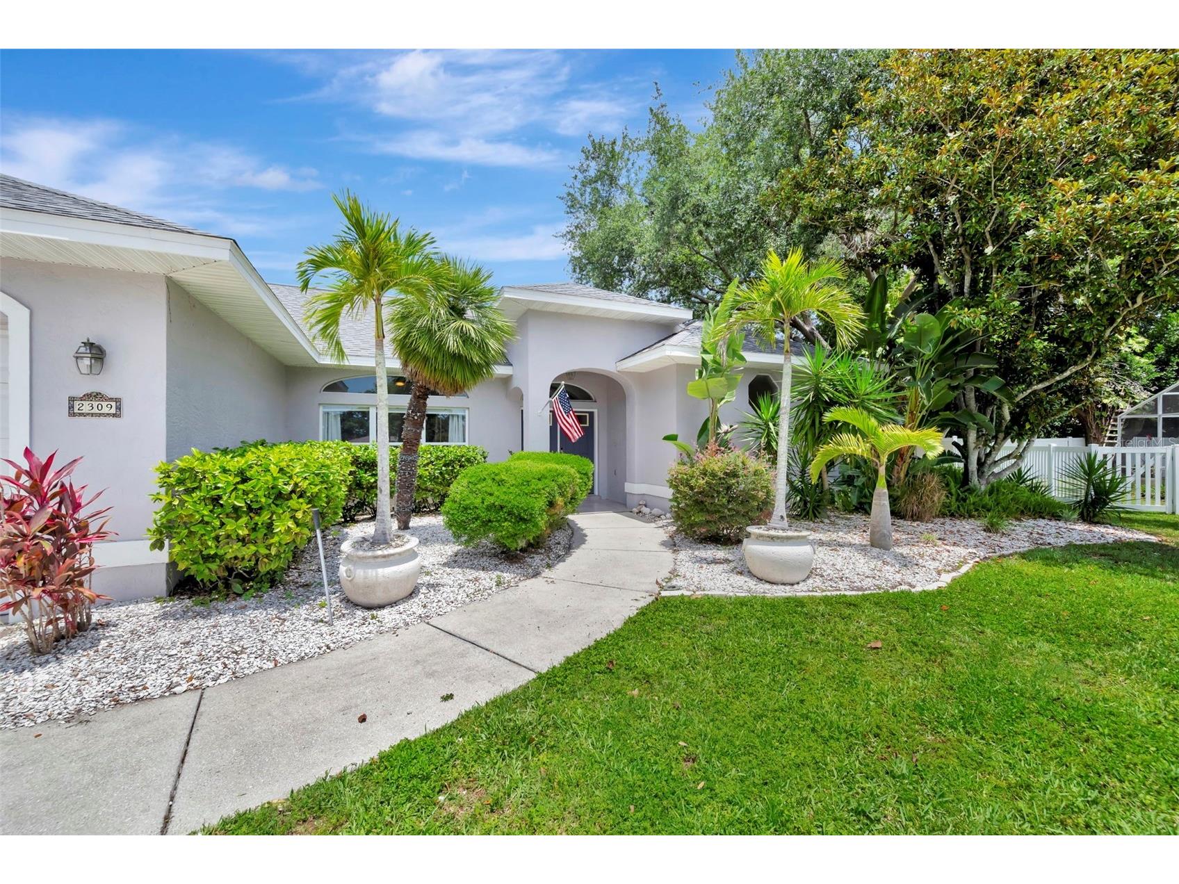 2309 45th Court W Bradenton FL 34209 A4693875 image1
