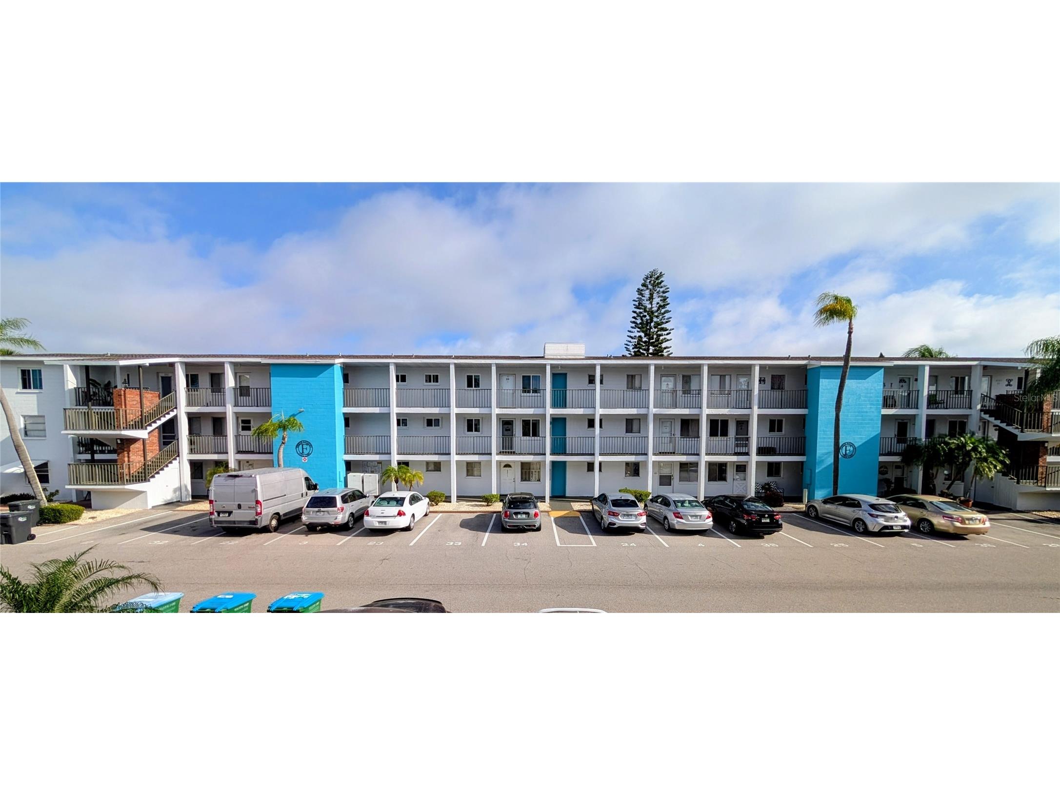 2309 Canal Drive #F4 Bradenton FL 34207 A4686415 image1