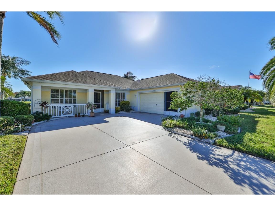 2309 Emerald Lake Drive Sun City Center FL 33573 T3484962 image1