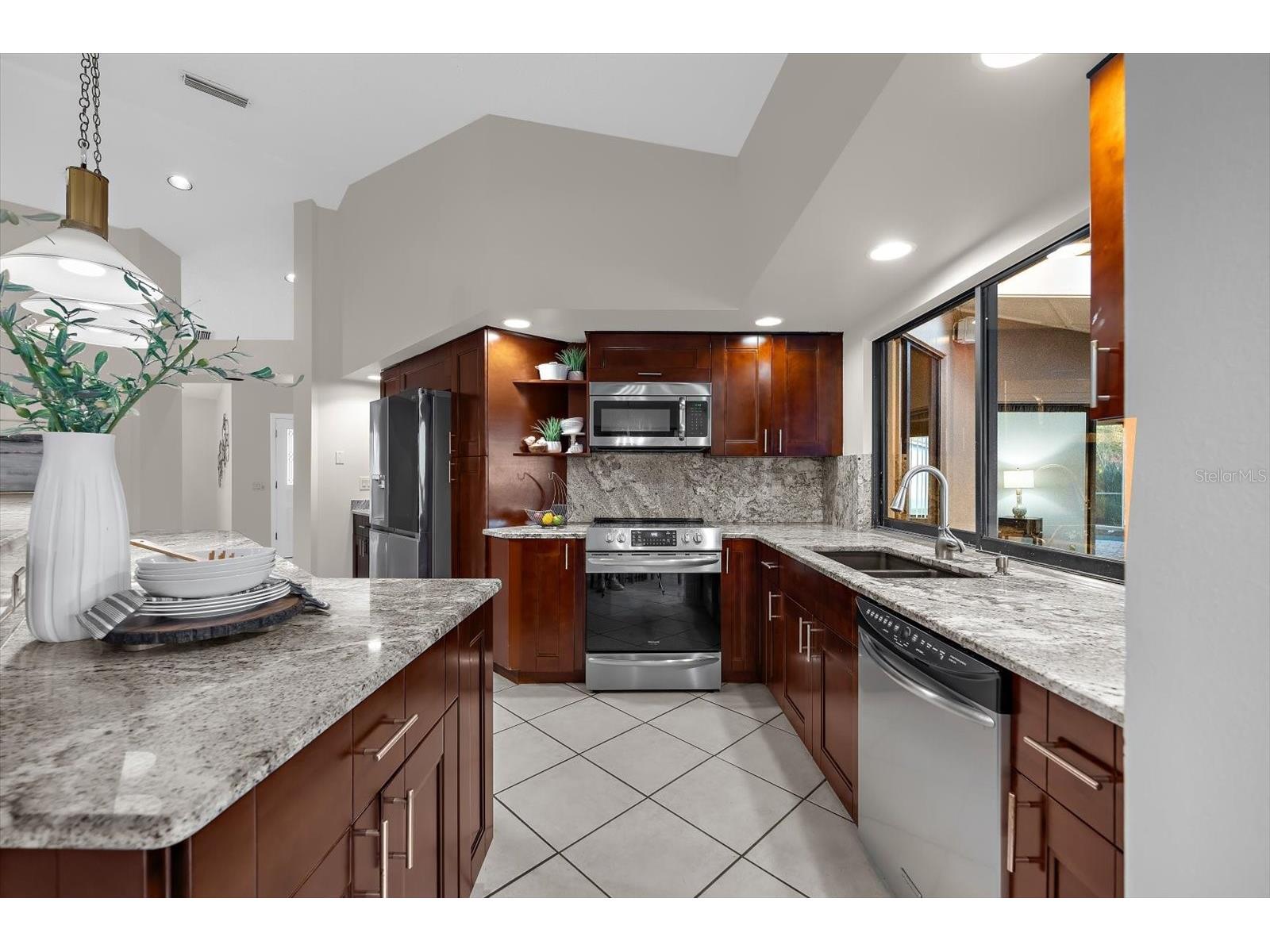 2309 Landing Way Palm Harbor FL 34684 - LAKE TARPON TB8452676 image11