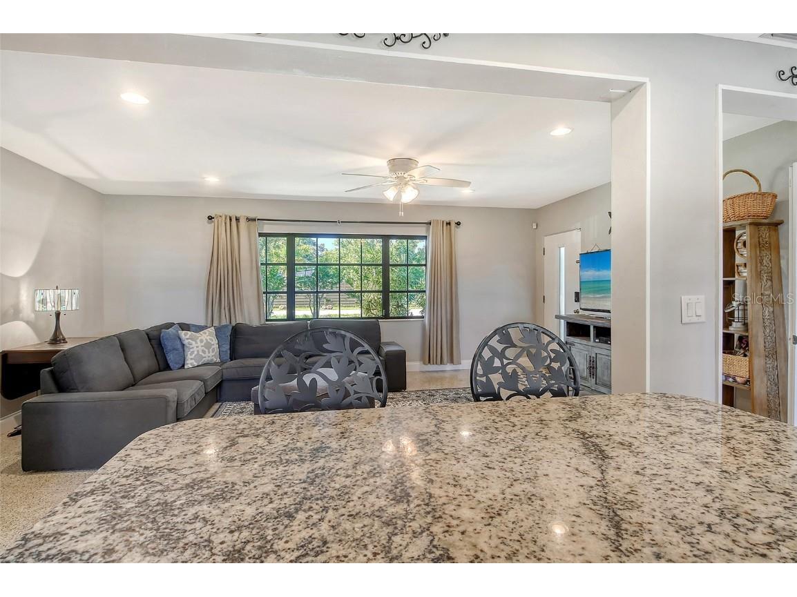 2309 Lynn Street Sarasota FL 34231 A4468652 image15