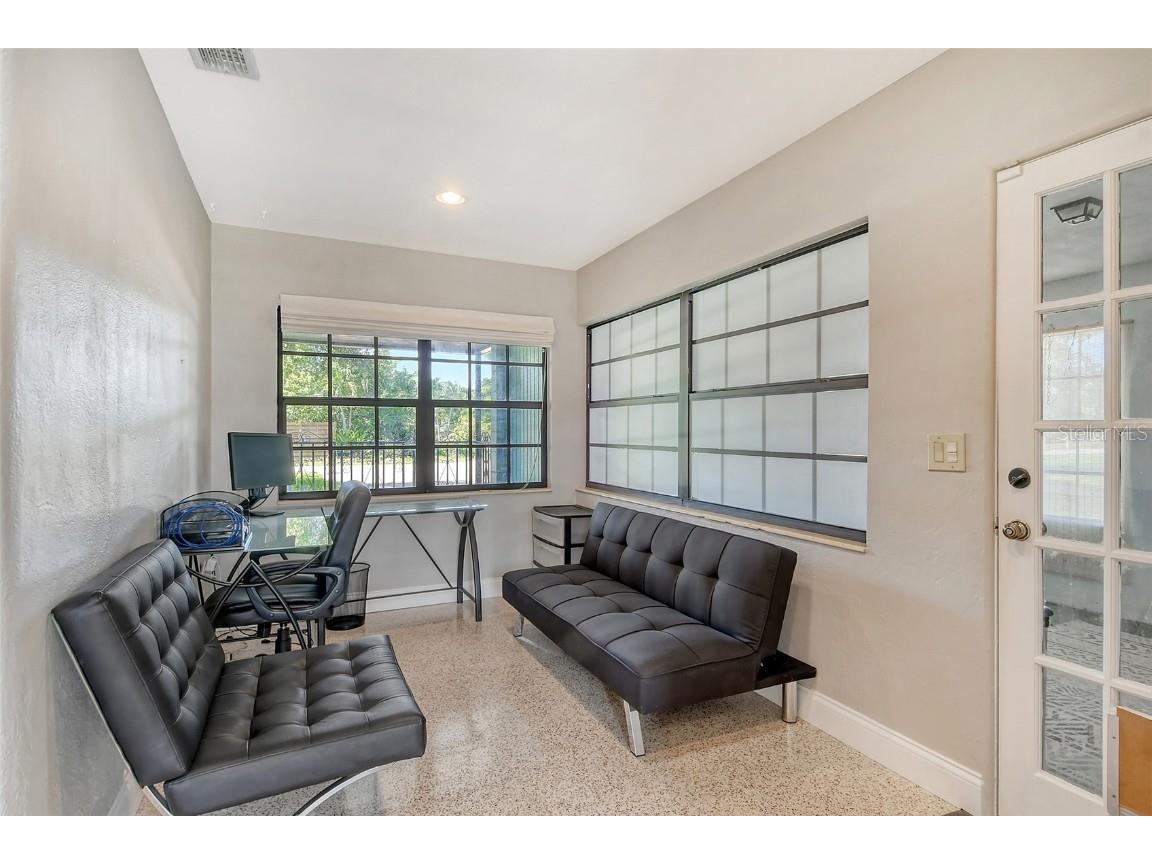 2309 Lynn Street Sarasota FL 34231 A4468652 image24