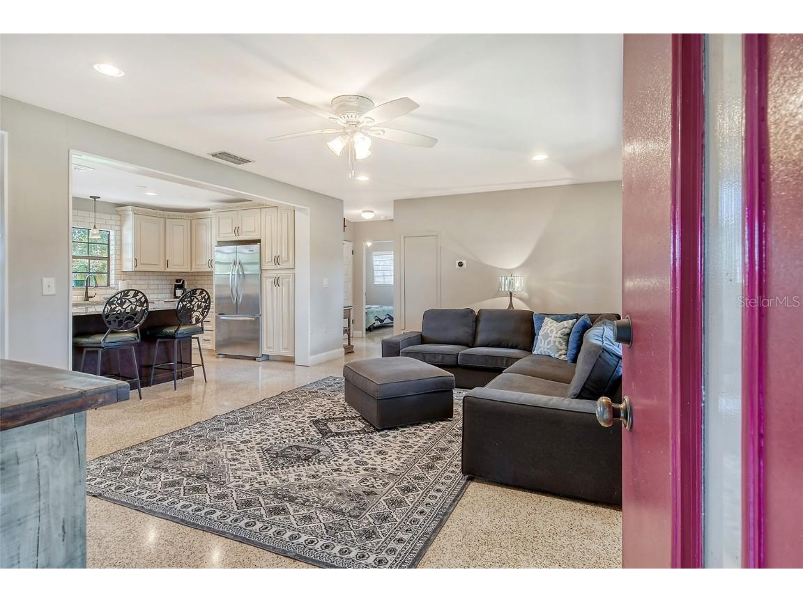 2309 Lynn Street Sarasota FL 34231 A4468652 image3