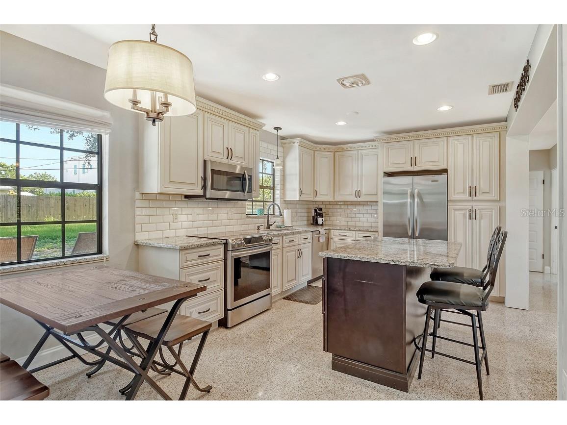 2309 Lynn Street Sarasota FL 34231 A4468652 image9