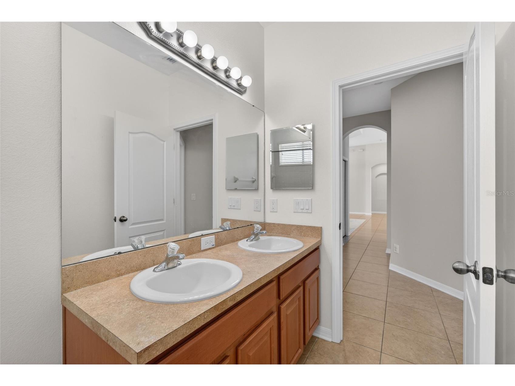 2309 Silver Trumpet Court Valrico FL 33594 TB8501082 image29