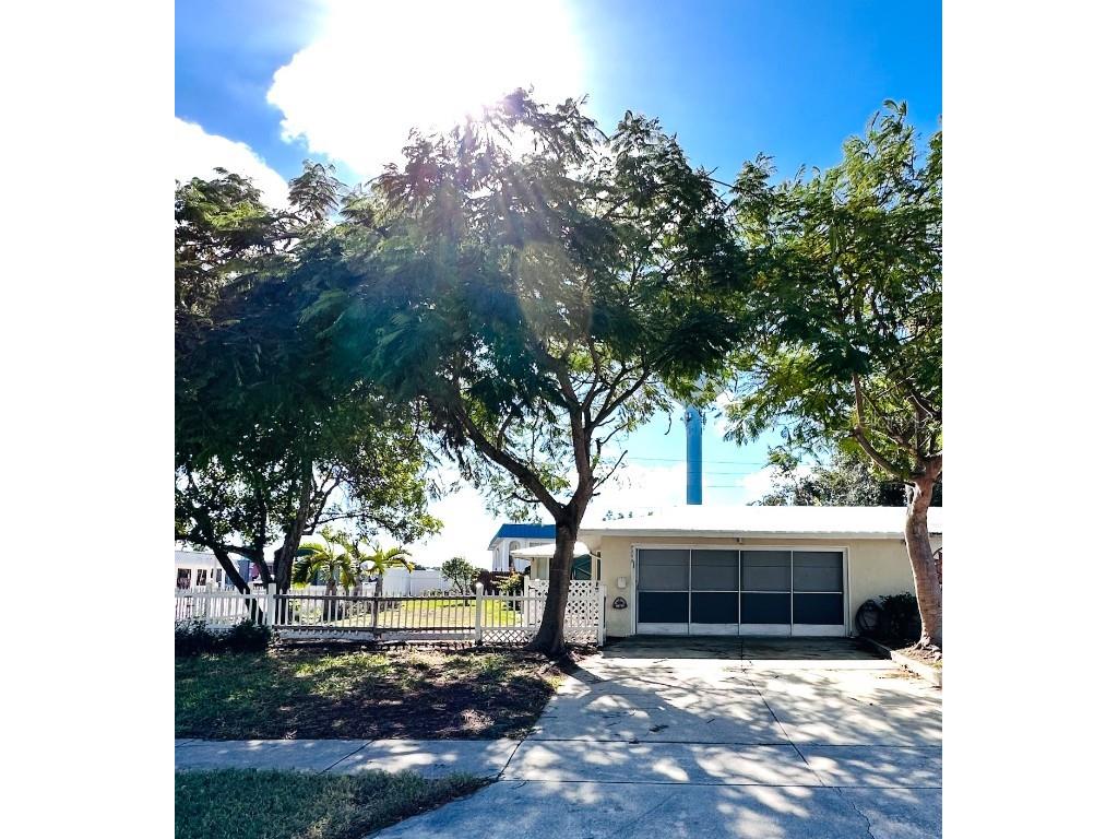 2309 Terry Lane Sarasota FL 34231 A4594558 image1