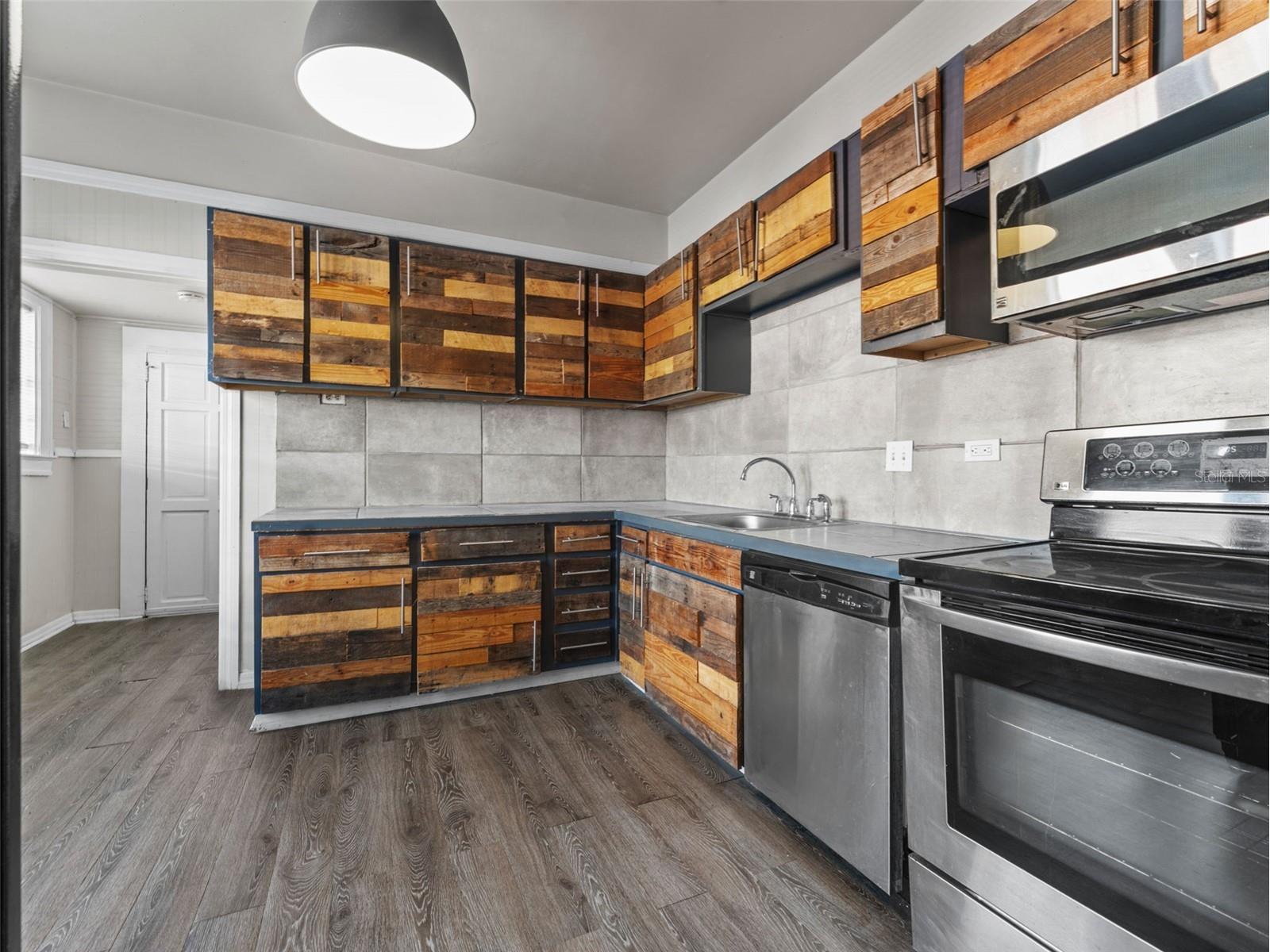 2309 W La Salle Street Tampa FL 33607 TB8440609 image9