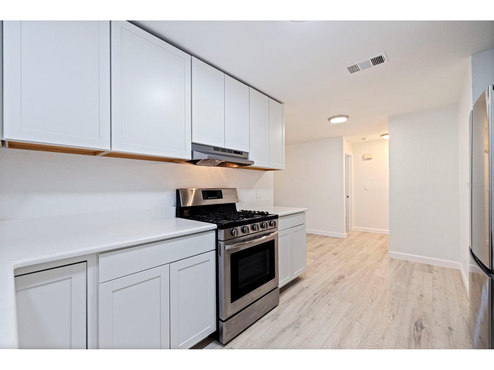 231 93rd Avenue N Saint Petersburg FL 33702 TB8305743 image12