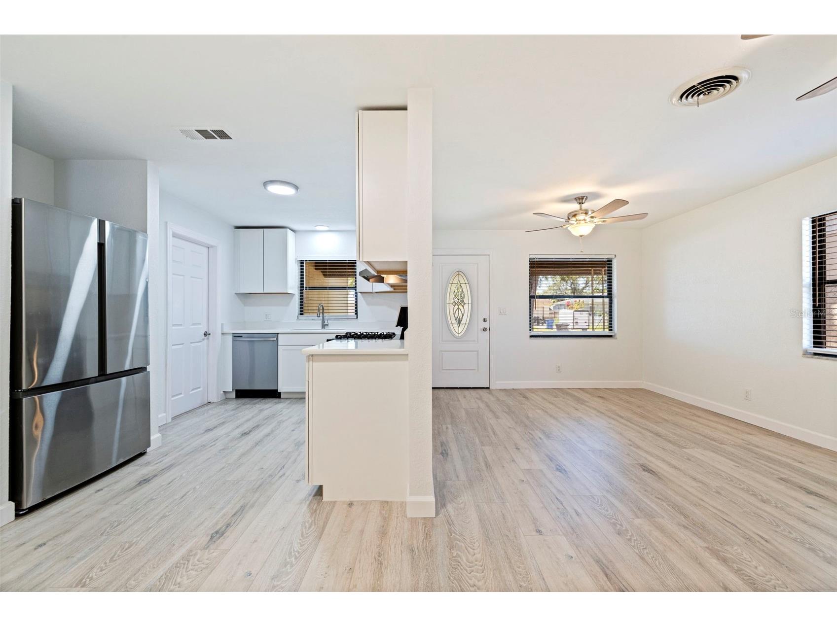 231 93rd Avenue N Saint Petersburg FL 33702 TB8305743 image9