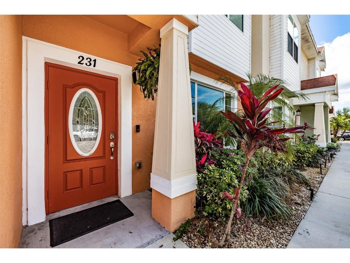 231 Alexander Woods Drive Plant City FL 33563 L4936565 image1