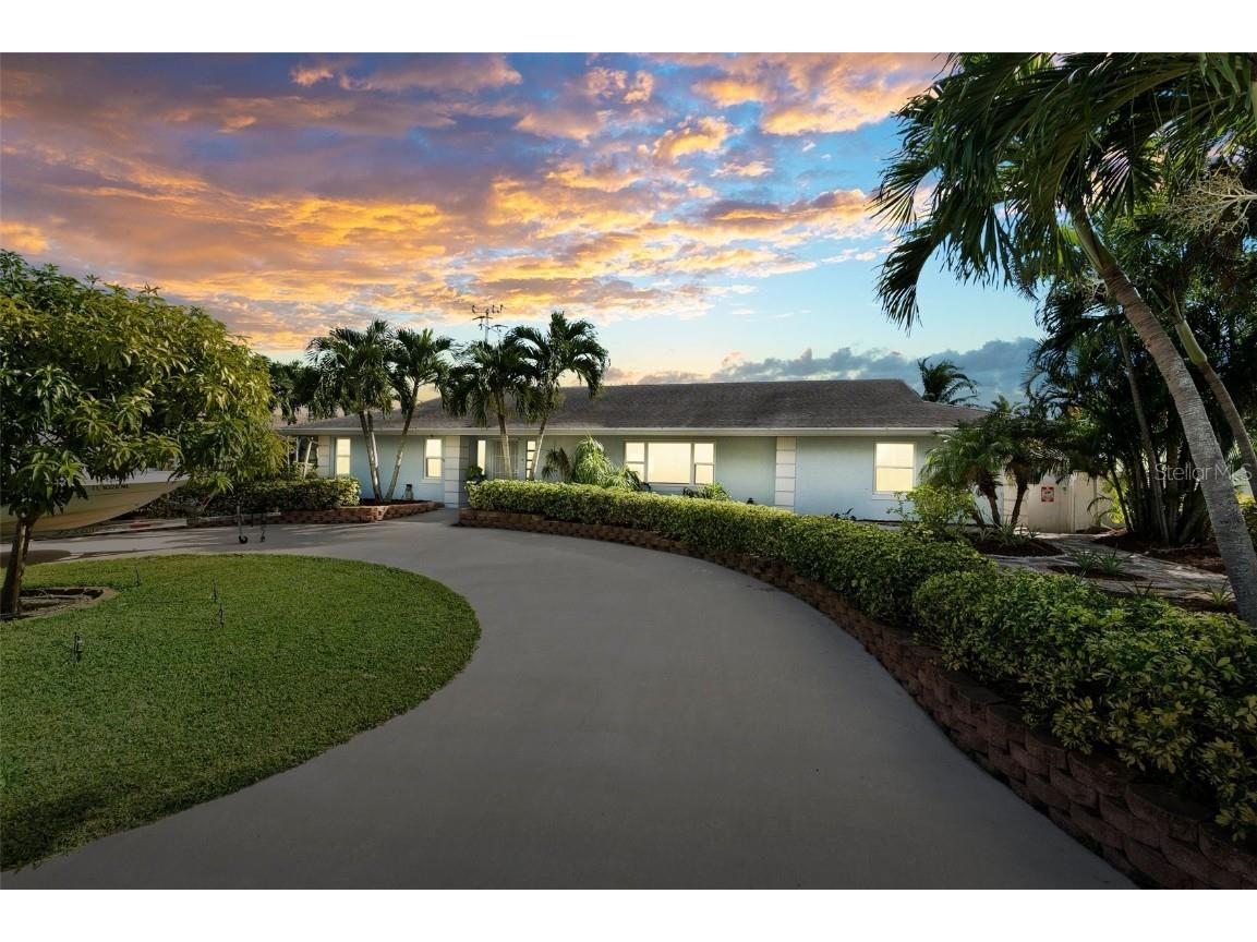 231 Bimini Drive Hutchinson Island FL 34949 O6151024 image1