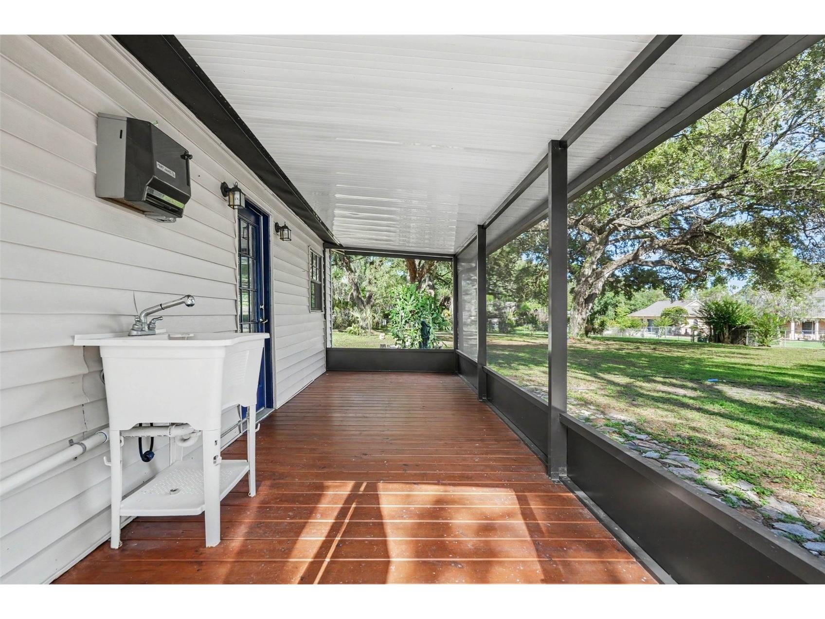 231 Duke Simms Road Brandon FL 33511 TB8514240 image15