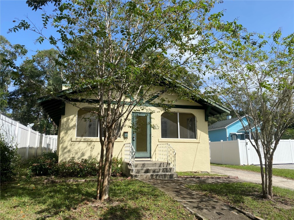 231 E 8th Avenue Mount Dora FL 32757 G5074070 image1