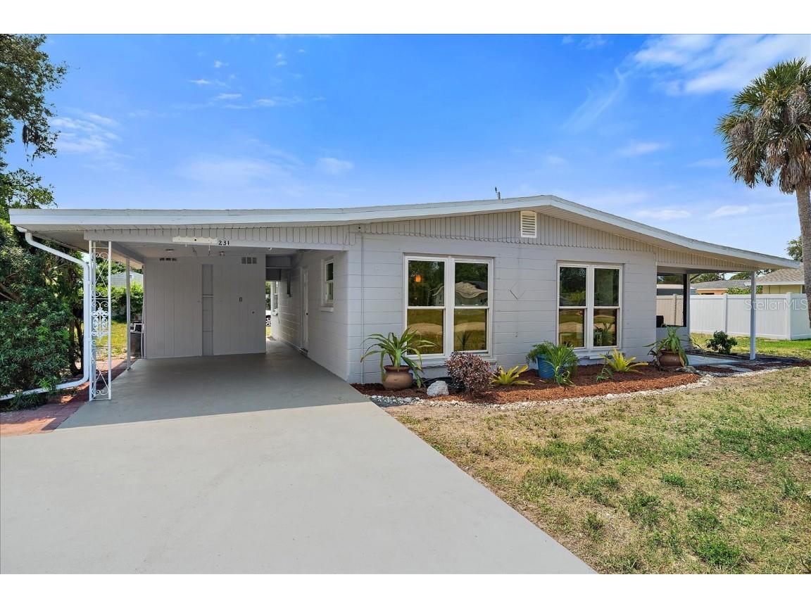 231 E Wentworth Street Englewood FL 34223 A4599133 image1