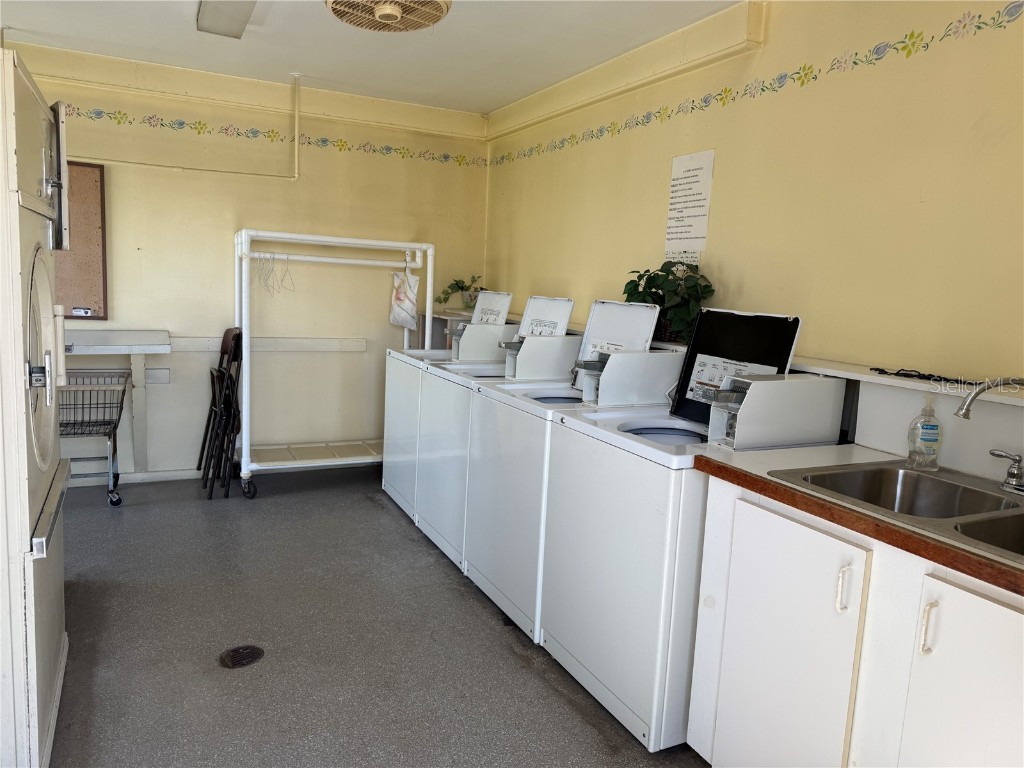 231 Inner Drive E Venice FL 34285 N6139791 image8