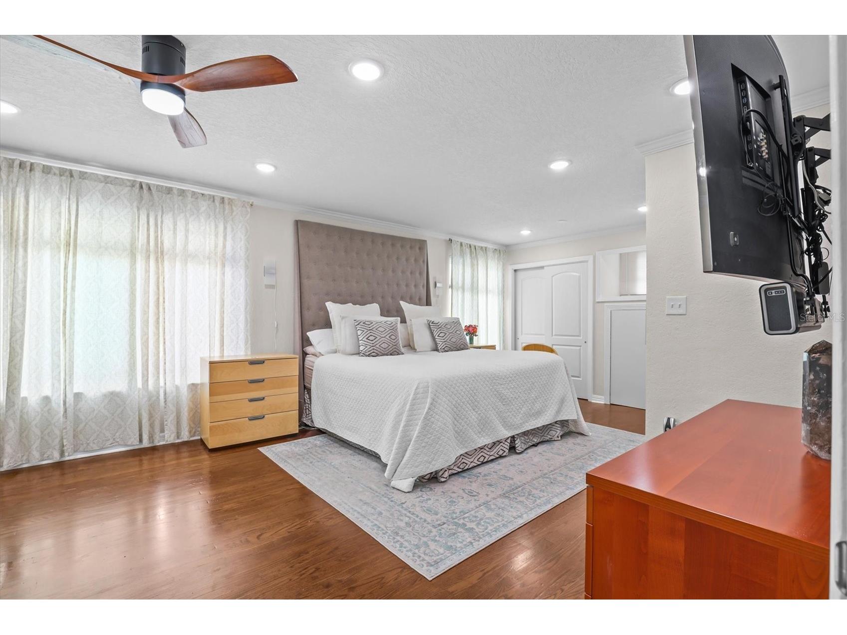 231 Lime Circle S Dunedin FL 34698 TB8503742 image32