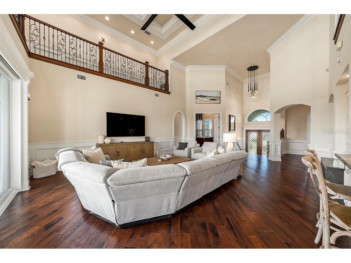 231 Midway Island Clearwater Beach FL 33767 TB8431098 image11