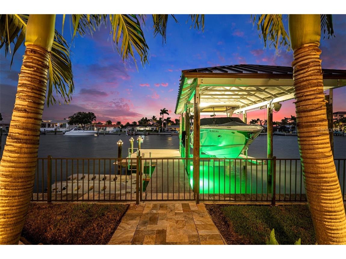 231 Midway Island Clearwater Beach FL 33767 TB8431098 image3