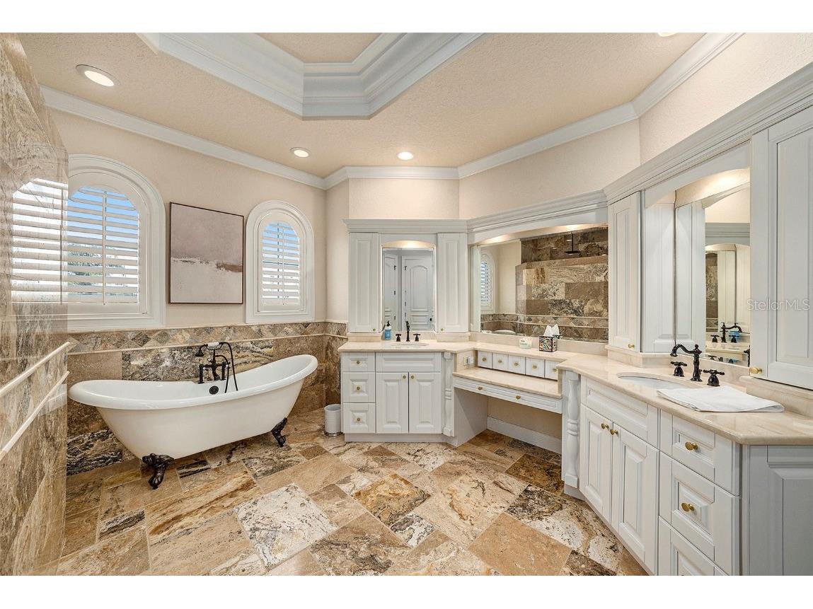 231 Midway Island Clearwater Beach FL 33767 TB8431098 image30