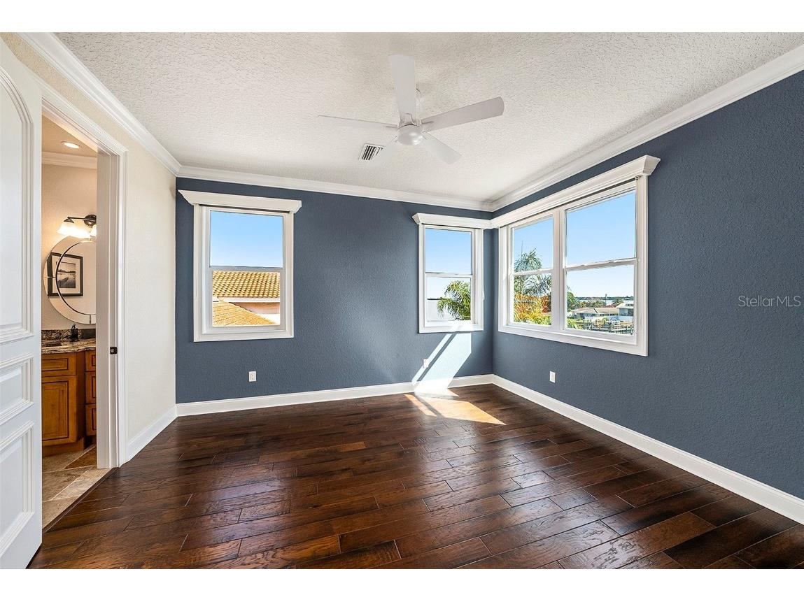 231 Midway Island Clearwater Beach FL 33767 TB8431098 image39