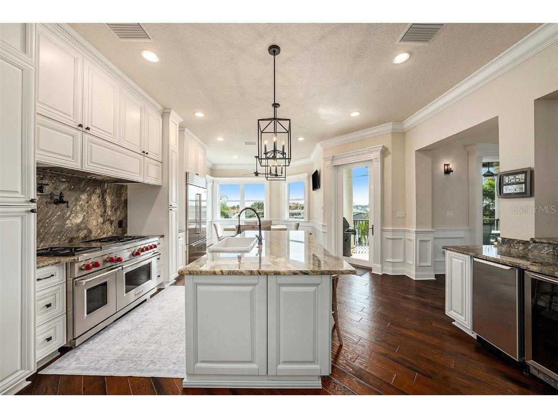 231 Midway Island Clearwater Beach FL 33767 TB8431098 image4