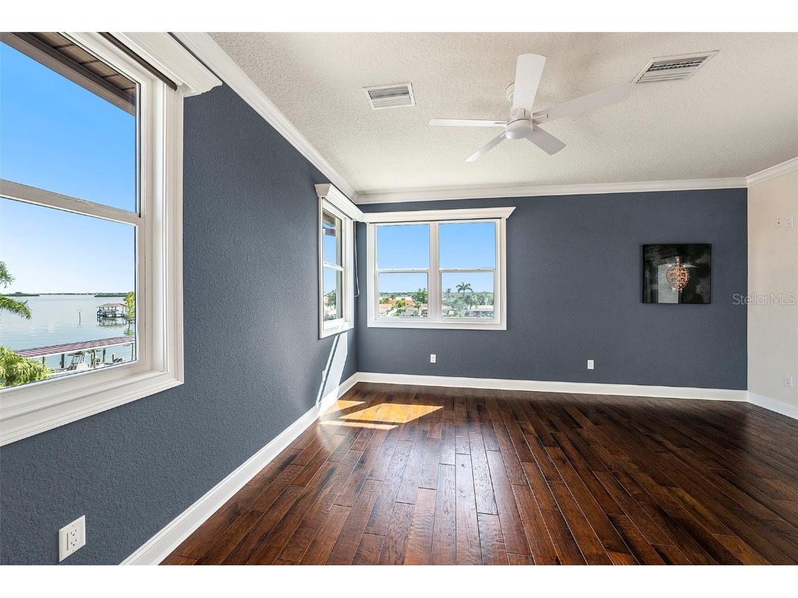 231 Midway Island Clearwater Beach FL 33767 TB8431098 image40